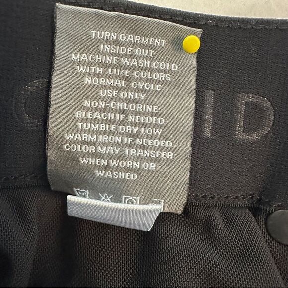 Torrid Womens Bombshell Skinny Jeans Size 18 SHORT Black Distressed - Picture 11 of 11